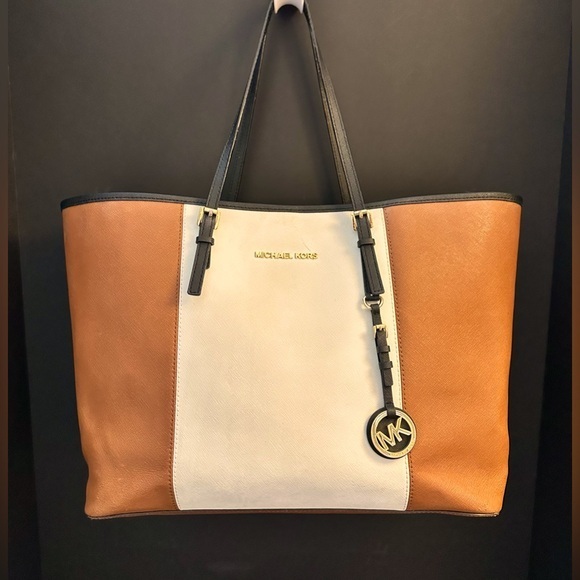Michael Kors Caryall Tote - Picture 1 of 13